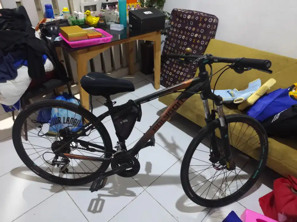 Polygon Heist Hybrid 700c