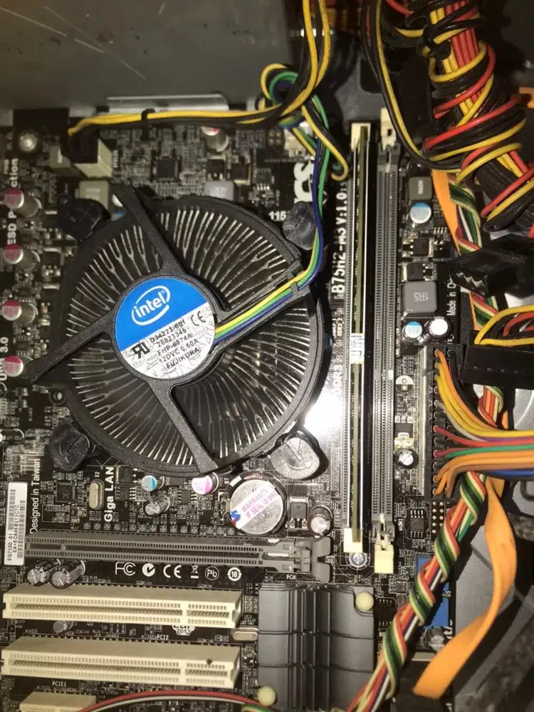 2set mobo h61 asus dan ecs i3 ram 4gb