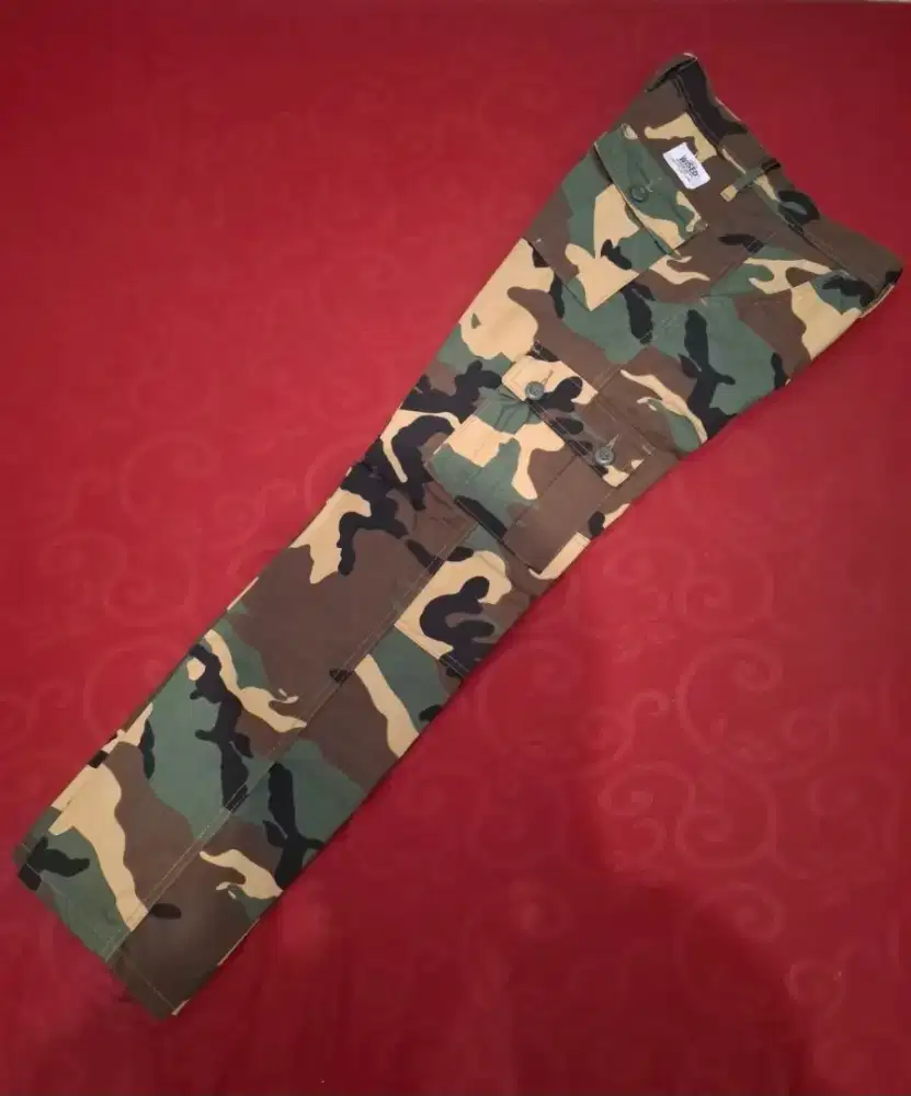 celana cargo merk Wised sz 30