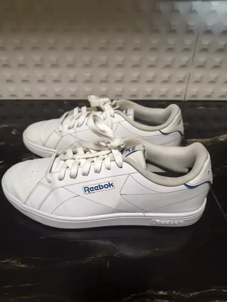 Sepatu Reebok Size 42