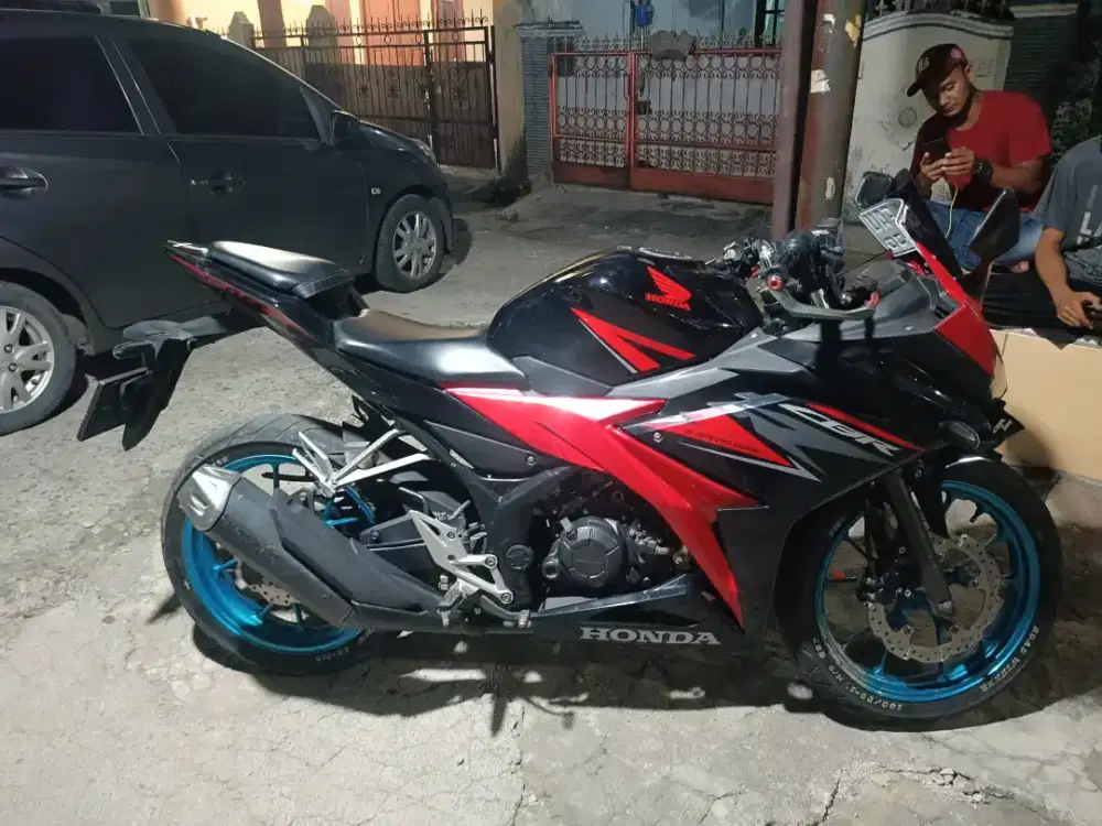 Honda CBR 150R 2019