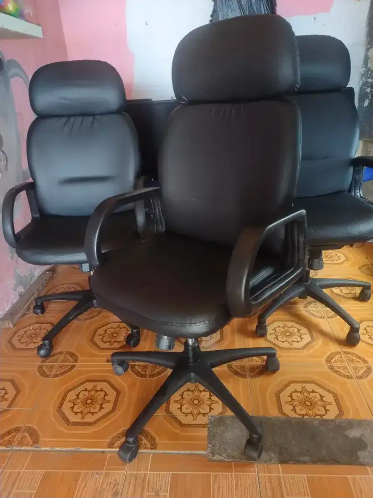 kursi direksi / gaming