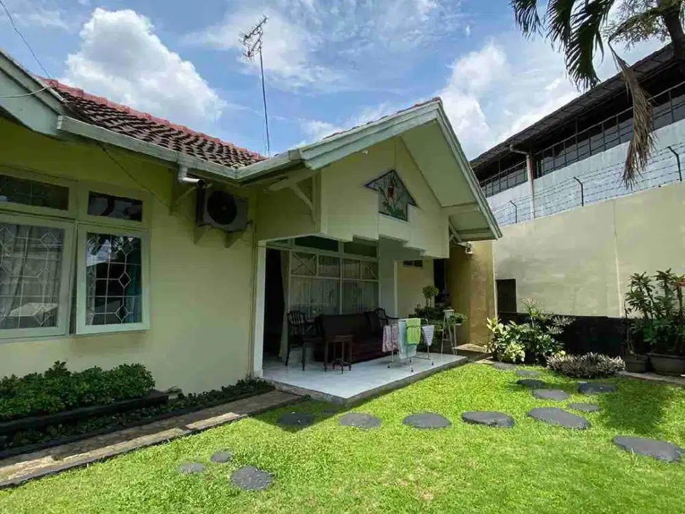 Rumah dkt NJOP luas tanah besar di Margahayu Raya