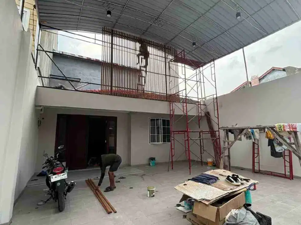 Dijual Rumah 1.5 lantai di Jl. Prima Indah, Wijaya Kusuma, Jakarta Barat.