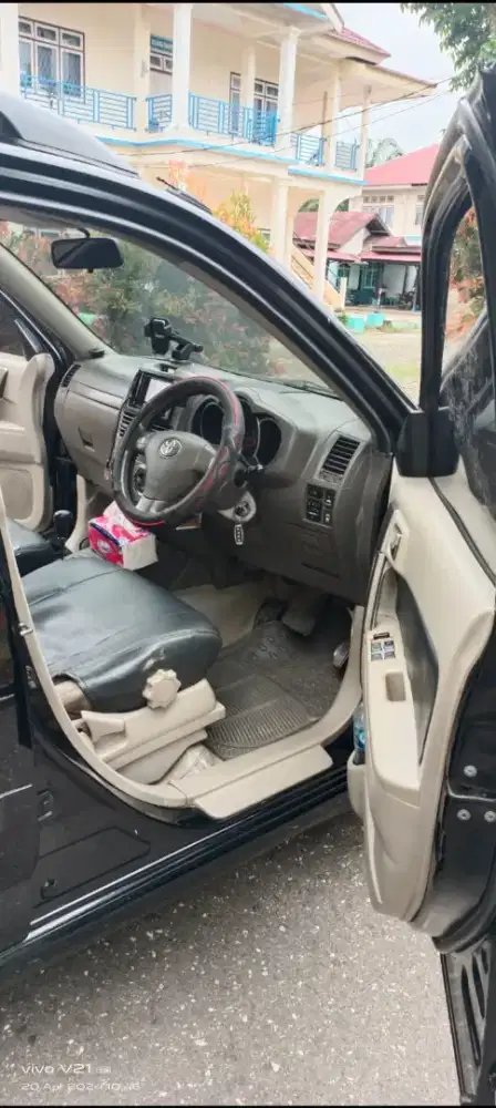 dijual rush 2011 nego