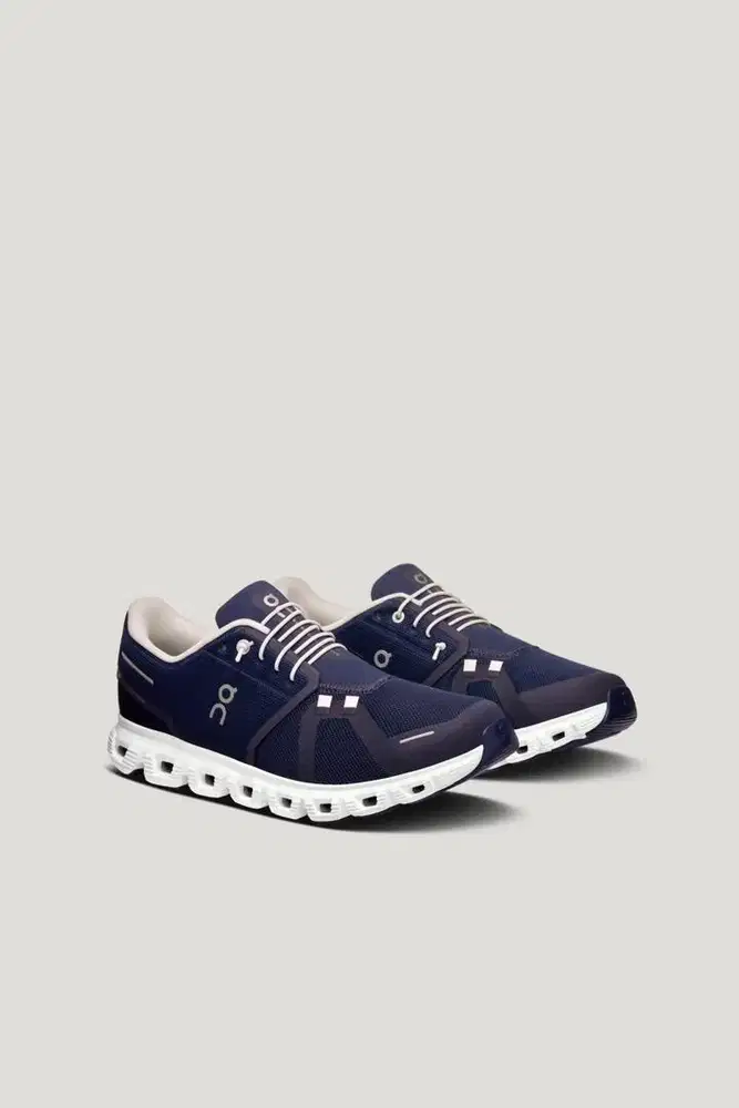 Sepatu QC  - baru 2 kali pakai