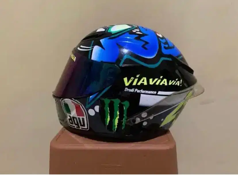 helm AGL (AGV ROSSI)