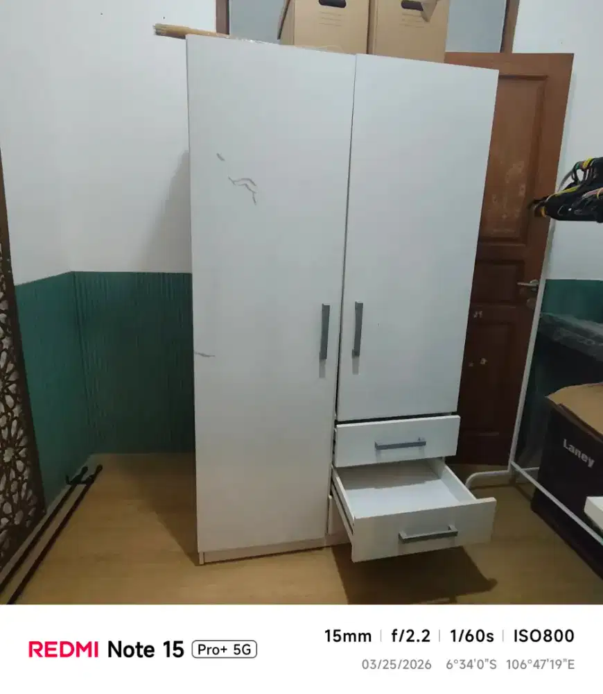 Lemari Baju Pakaian 2 Pintu Putih