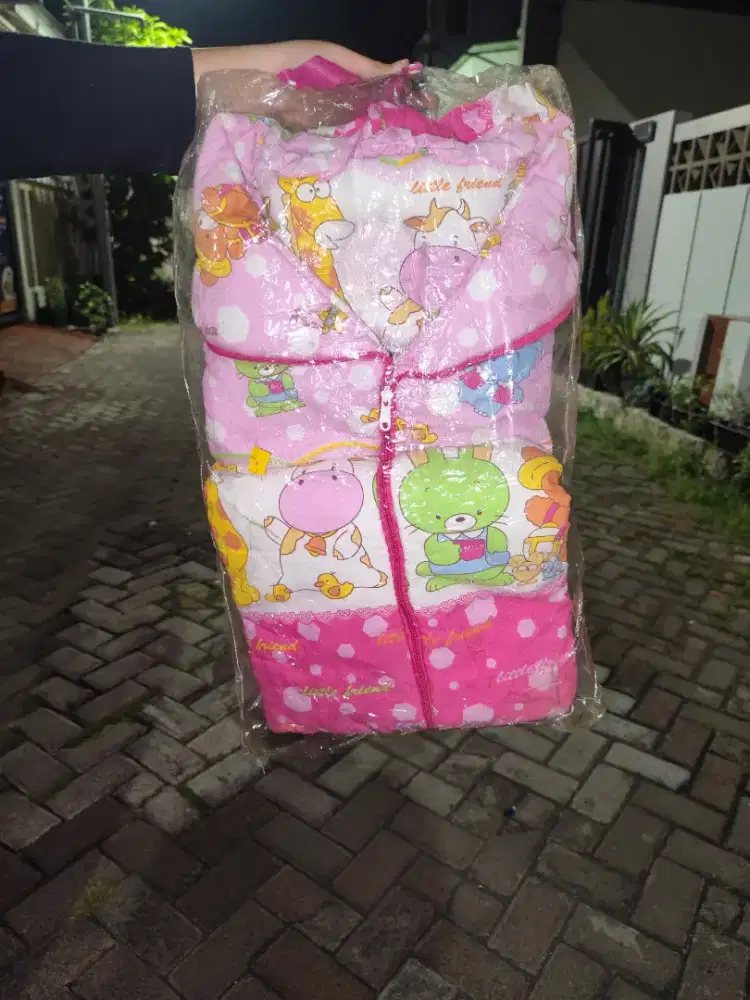 kasur lipat bayi dari Vee & Mee seri Rabbit. 