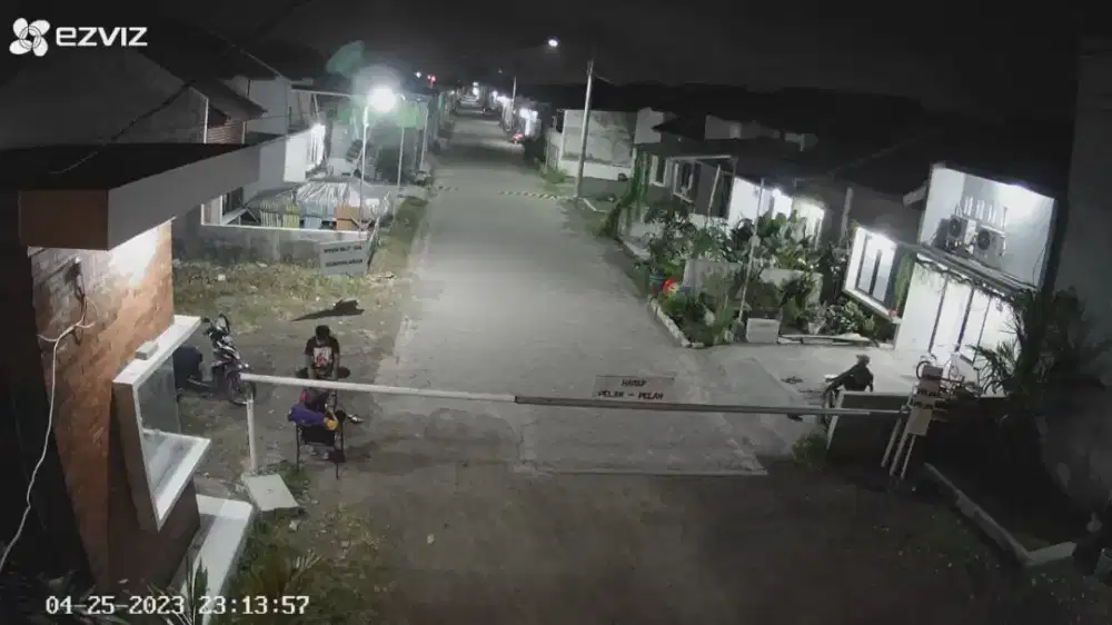 Dicari pembantu seminggu dua kali, pulang pergi