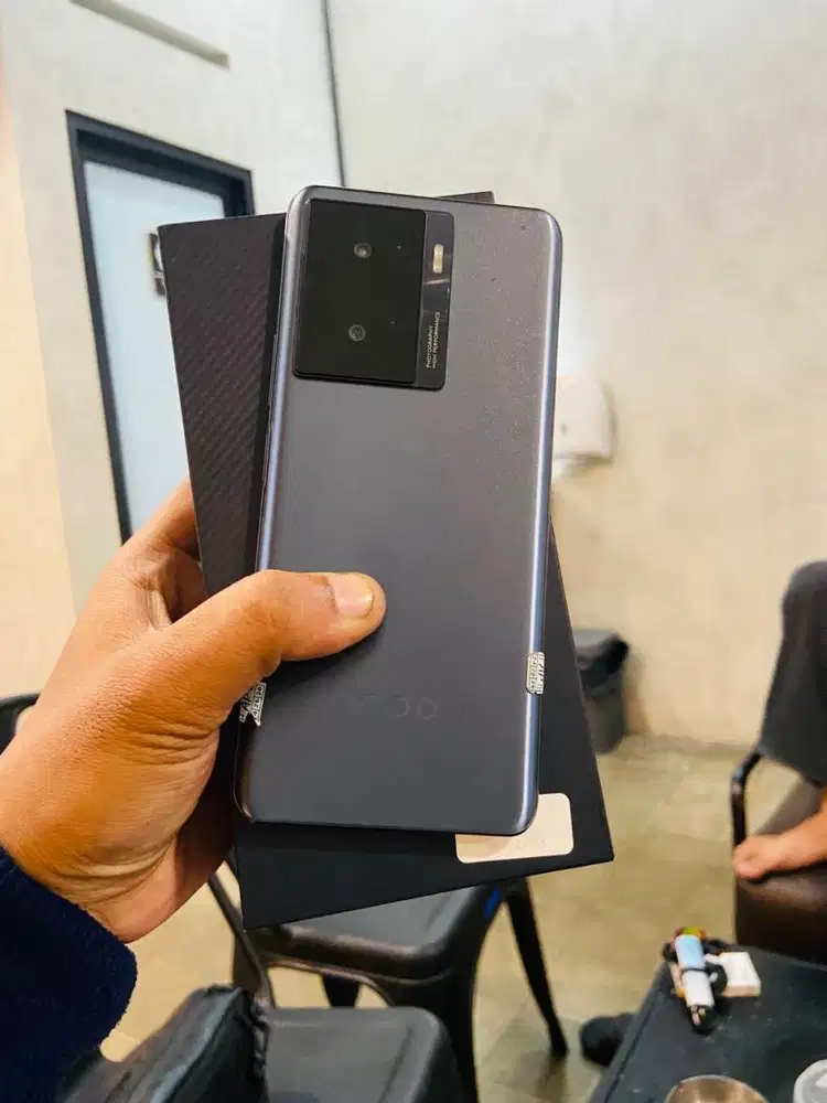 IQoo Z7X 5G 8+8/128gb Like New