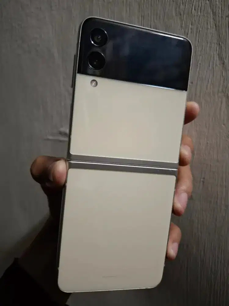 Samsung Z Flip3 8/256GB Garansi Resmi