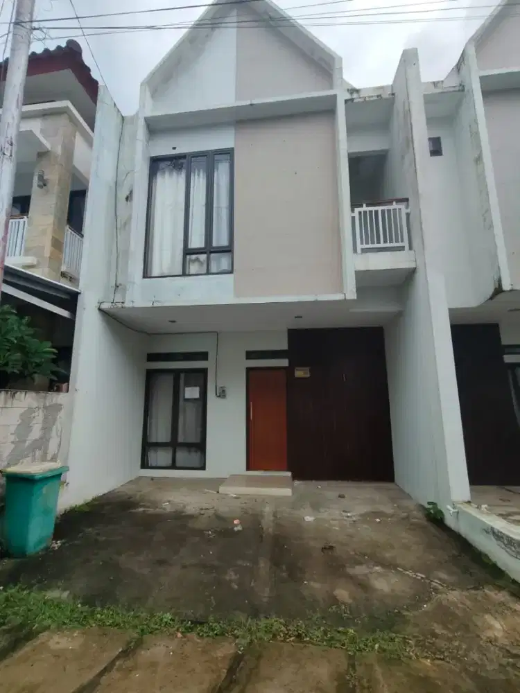 Over Kredit Rumah 2 Lantai di Dekat Pintu Tol Jatiasih, Bekasi