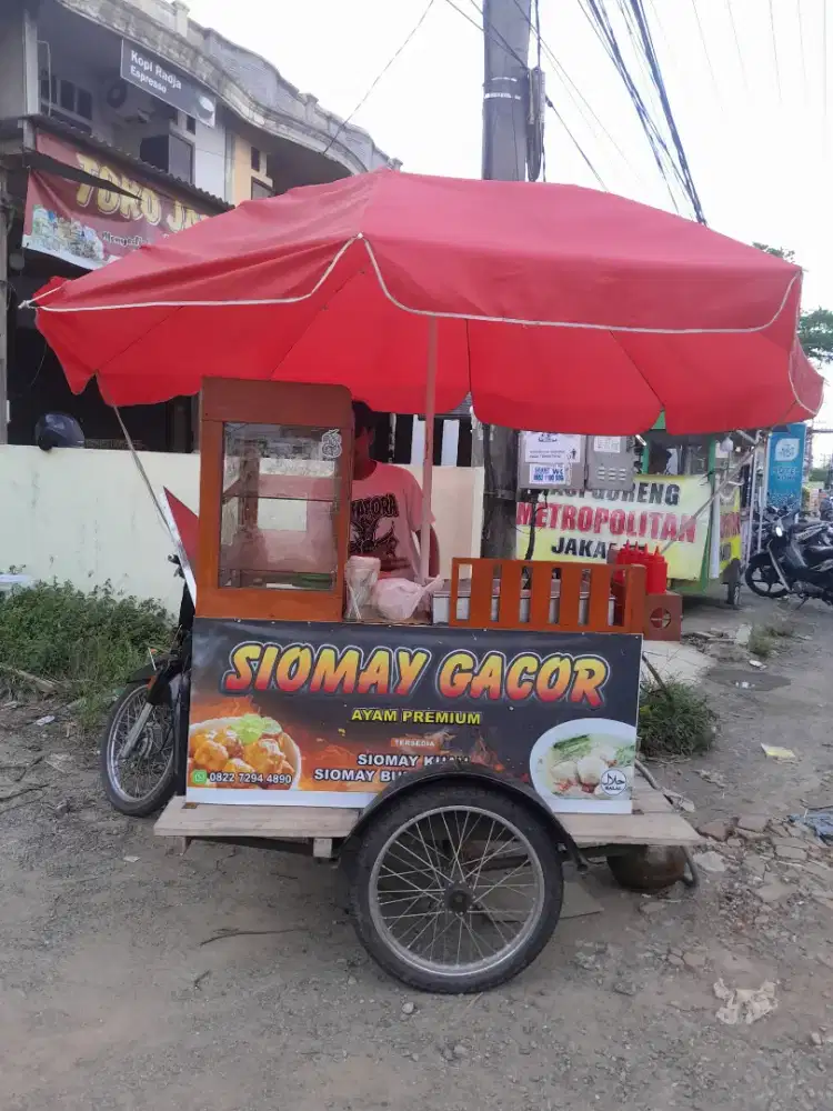 Cari orang jualan somay