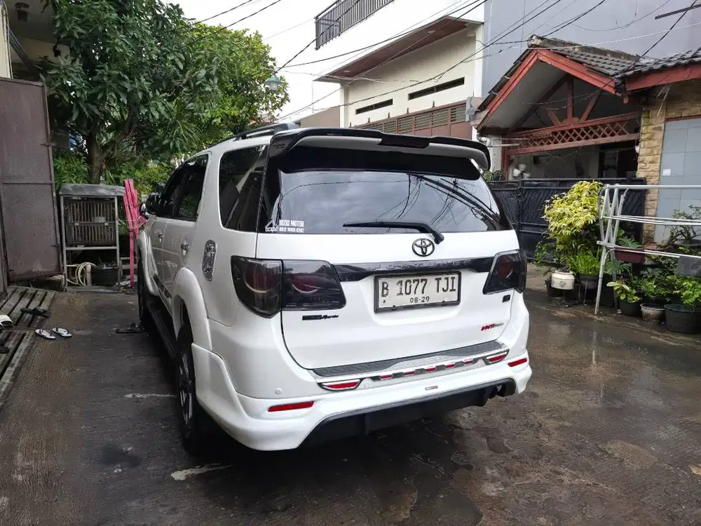 Toyota Fortuner TRD Sportivo VNT Solar Matic AT Tahun 2014 , 2013