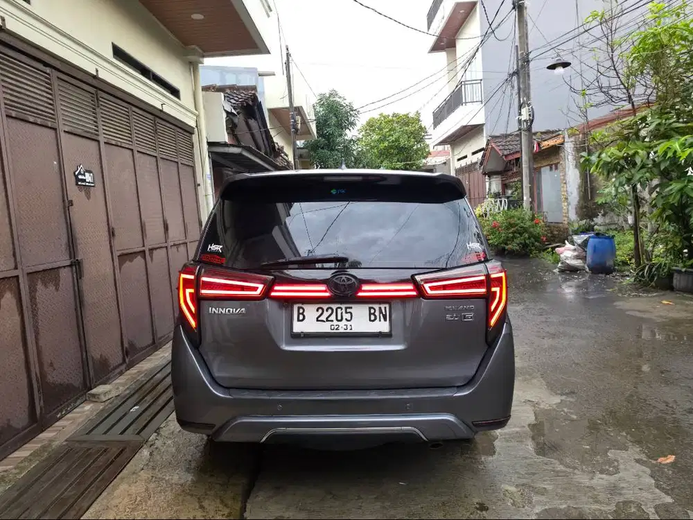 Toyota Kijang Innova Inova Reborn G Matic AT Tahun 2016 Abu
