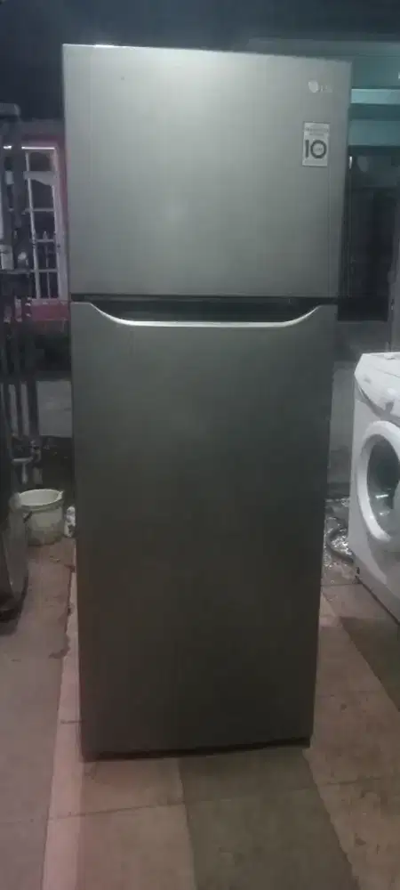 LG invter semi jumbo kumplit brg mulus