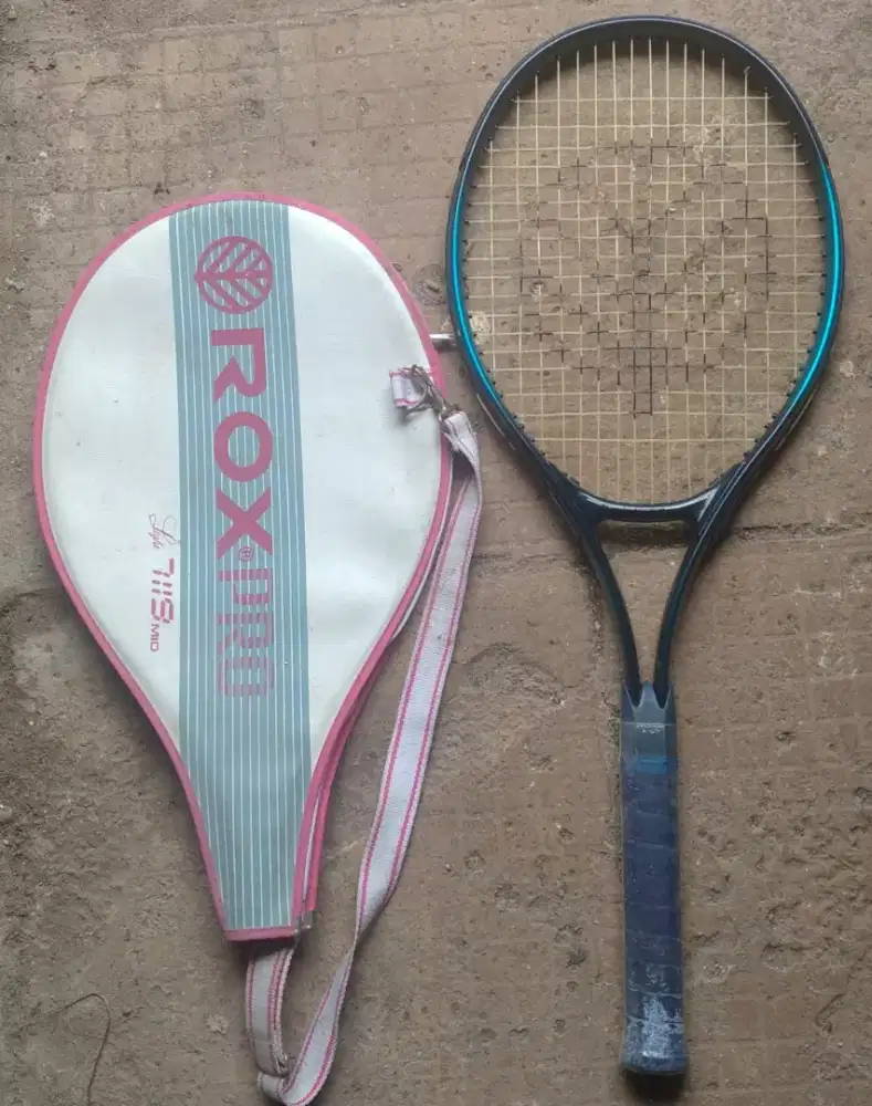 Raket tenis second