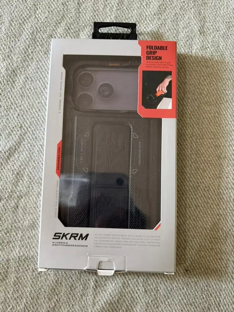iPhone 17 Pro Max SKINARMA CASE