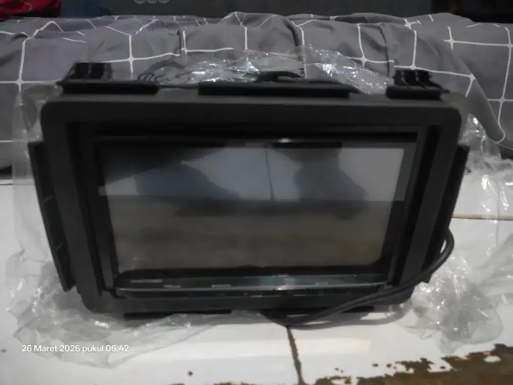 KENWOOD Model DMX7018BT