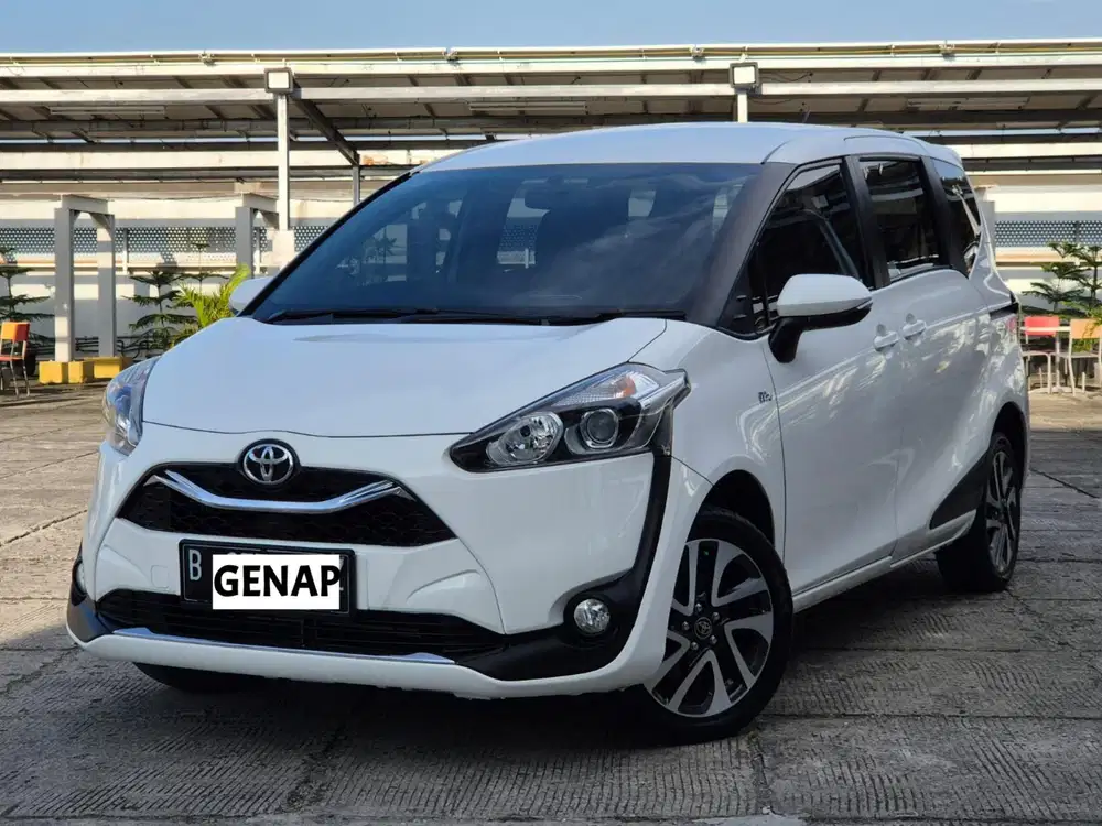 (DP 20jt) Low Km Sienta V 1.5 Facelift AT 2021 Terawat Siap Pakai