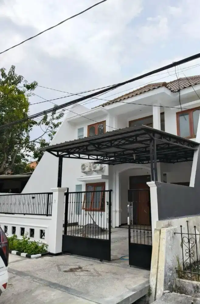 RUMAH BAGUS TERAWAT DUKUH KUPANG