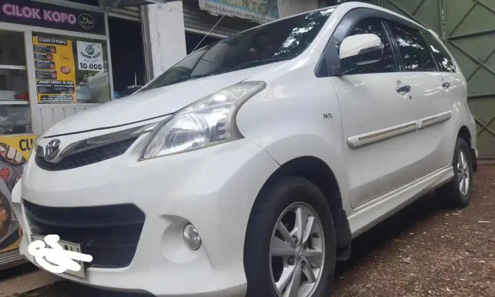 Jual AVANZA VELOZ 2013 / AT . MULUS ORIGINAL 90%