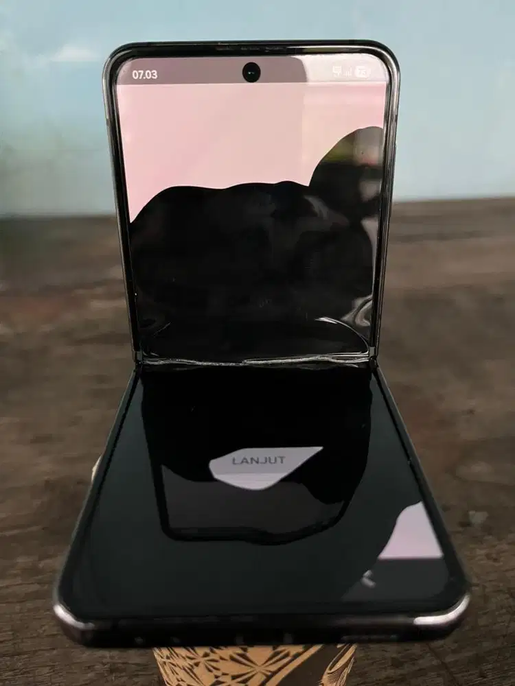 Samsung flip 4 8/256 fullset mulus