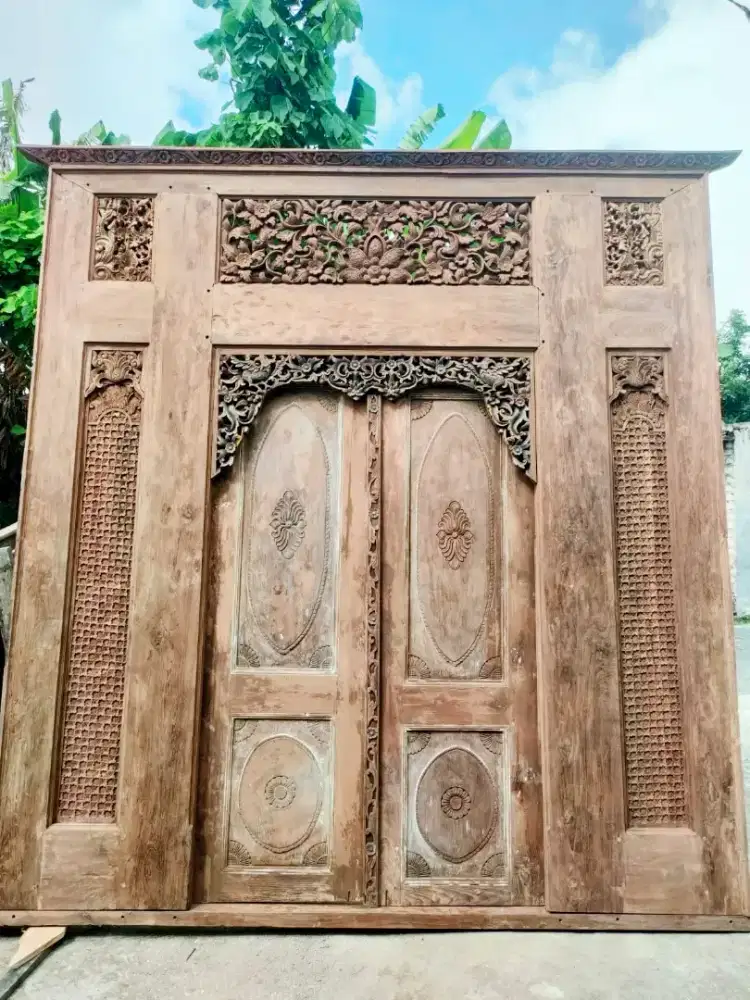 Pintu barang antik /pintu gerbang-bang