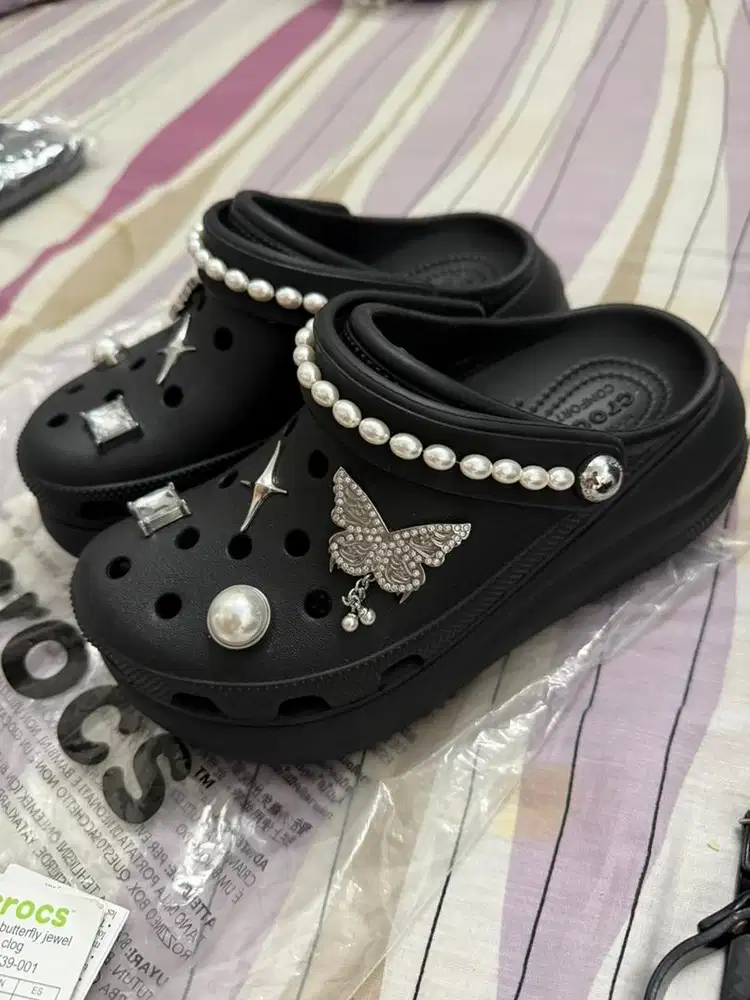 Sepatu sandal crush clog crocs sz w6 original store