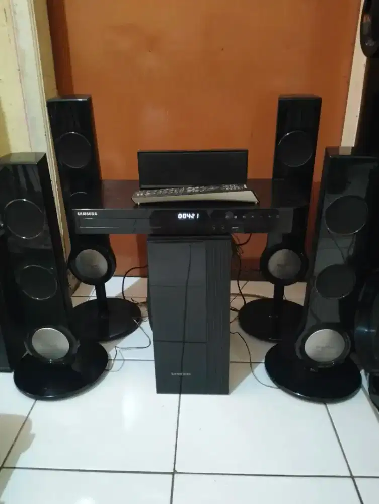 Bluray home teather samsung J5130HK 1000w normal