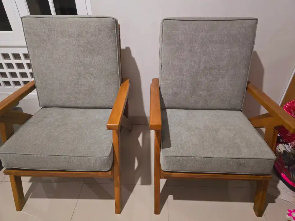 Kursi single (2 pcs)