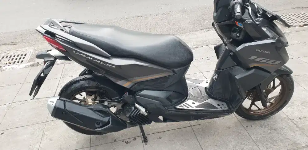 Vario 160 Abs th 2022 istimewa km 17 rb pjk baru