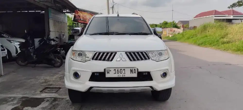 MITSUBISHI PAJERO EXC LIMITED 2.5 AT 2013 PUTIH tanpa PR