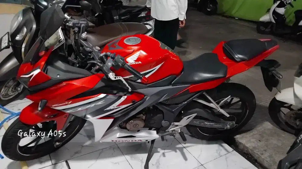 HONDA CBR 150CC NON ABS 2019