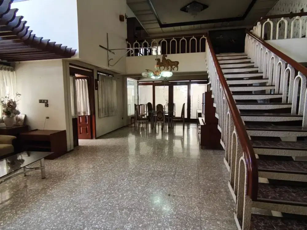 Rumah Asri Siap Huni Nyaman di Setrasari Raya Bandung