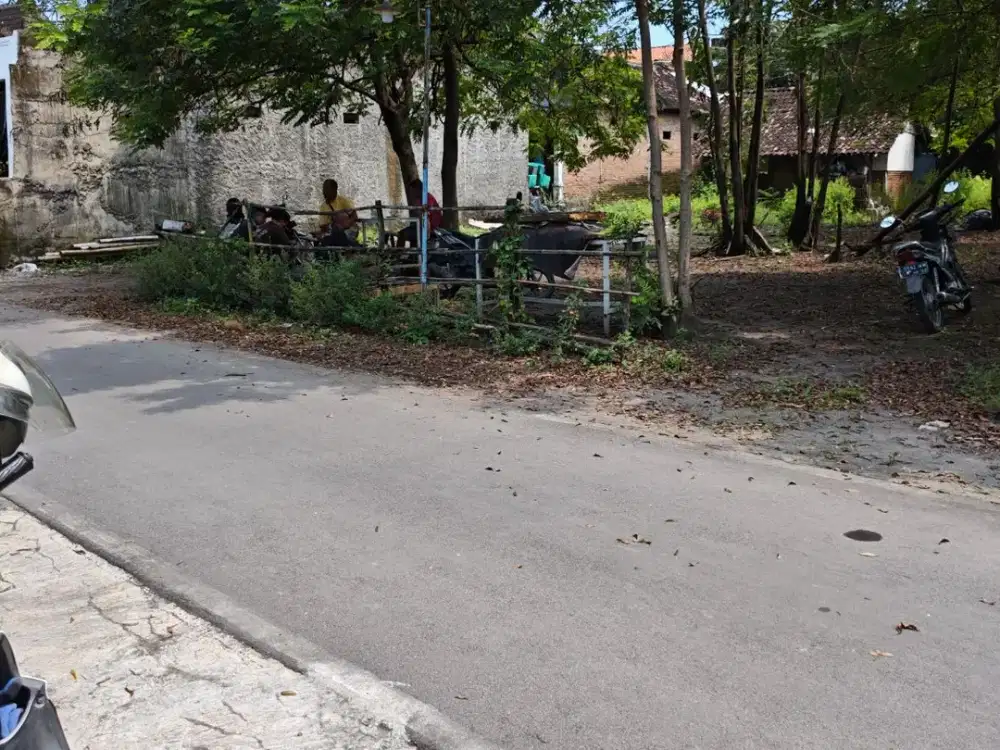 JUAL TANAH PEKARANGAN LUAS 815 M2 DI COLOMADU KARANGANYAR DEKAT SOLO