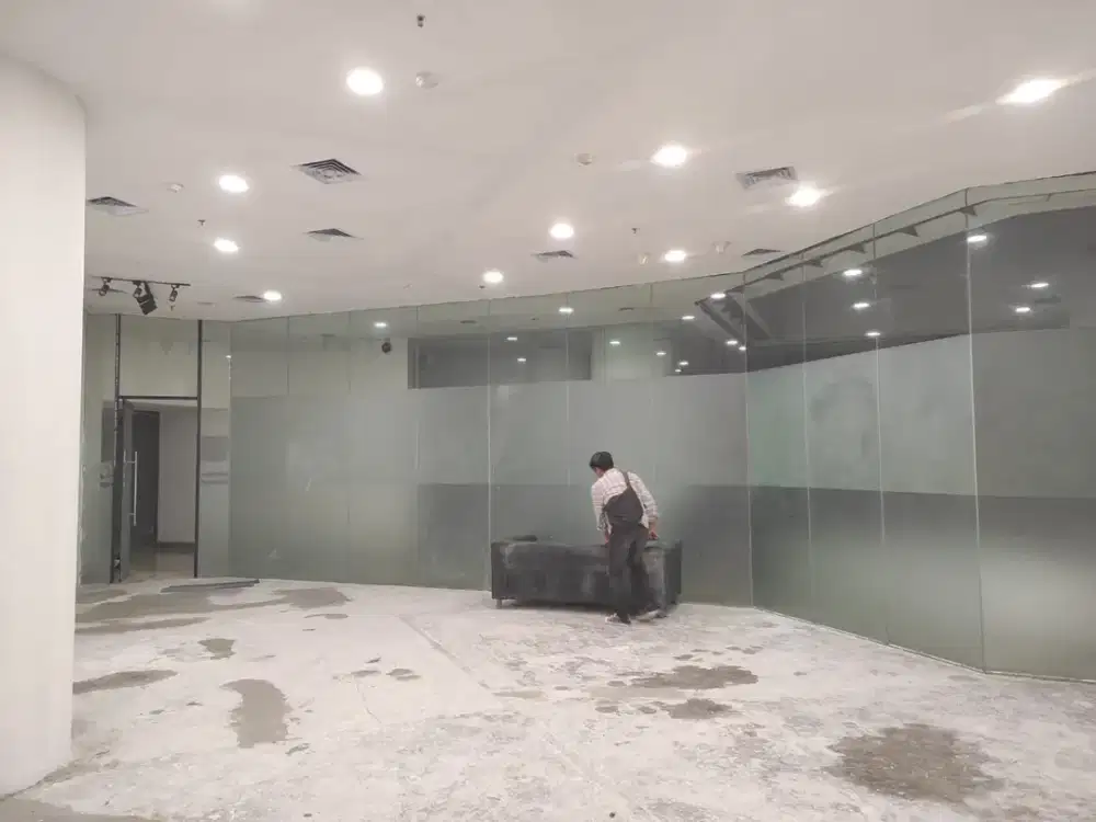 SEWA KANTOR DI JAKARTA SELATAN RASUNASAID 93M2 BARE 175K NEGO