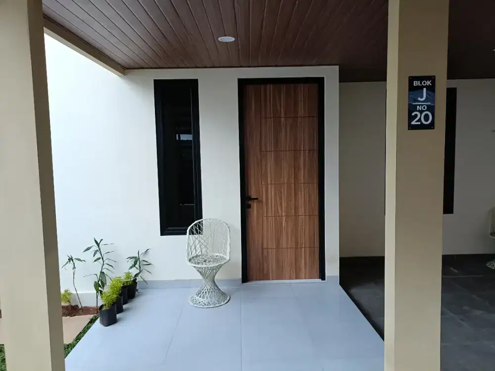 Rumah Tingkat Baru di Cipinang dekat Cawang, Tebet