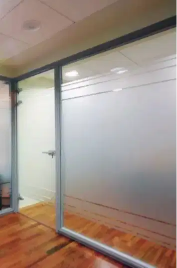 Pasang Sticker dan Kaca Film segala Gedung dan Perkantoran