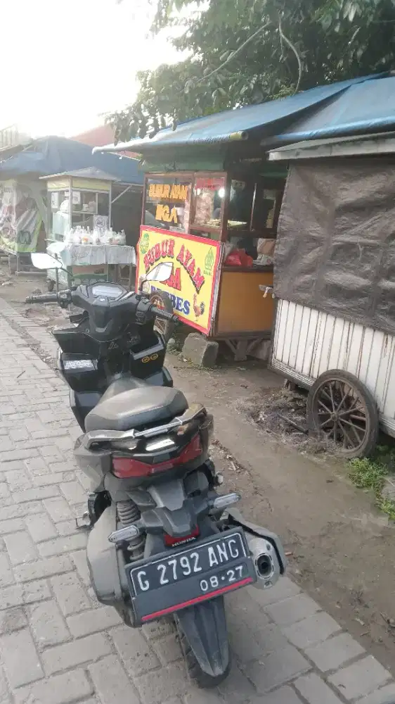 LOKER WANITA untuk berjualan di kaki lima