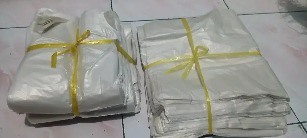 Tas kresek bening 1 kg waru