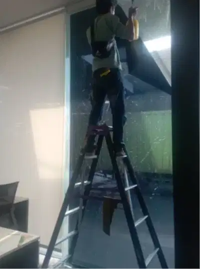 Stiker kaca film blur sanblast buram sticker cutting branding printing