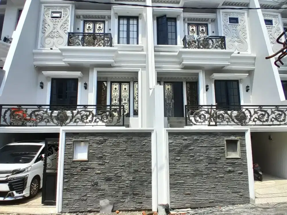 jual cepat !! rumah 3 lantai private pool di kebagusan jakarsa selatan
