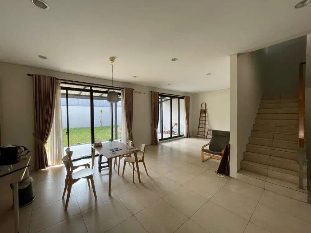 Rumah Cantik Siap Huni View Danau Abadi di KBP Subanglarang