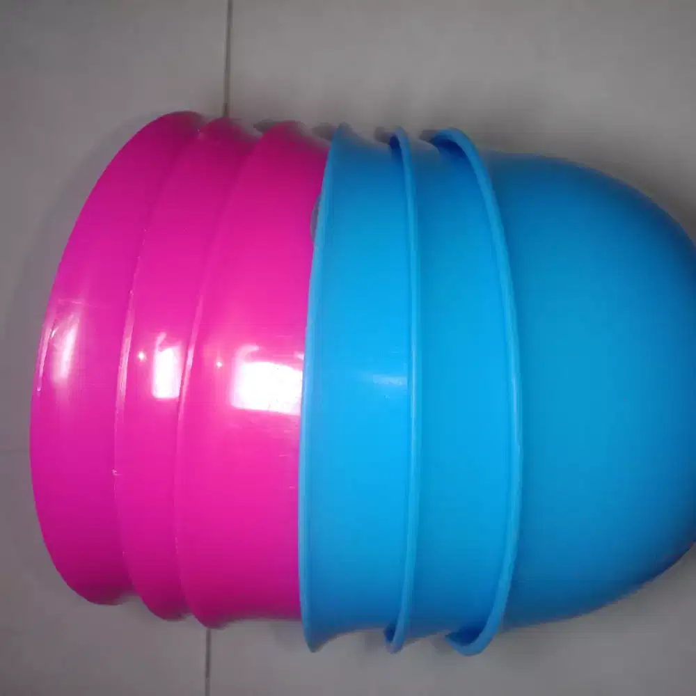 Mangkuk makan plastik