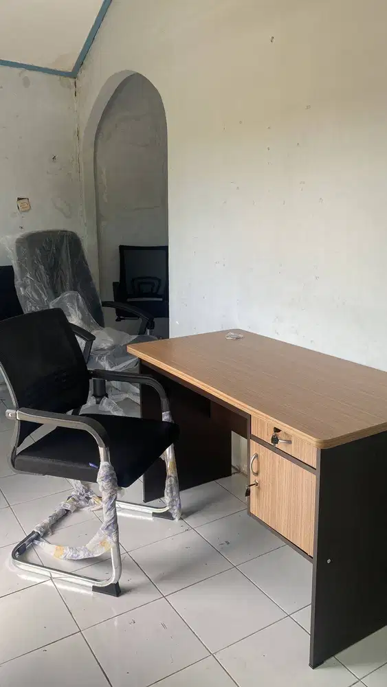 PROMO SET KURSI HADAP JARING DAN MEJA KANTOR ACTIV TERLARIS SALE