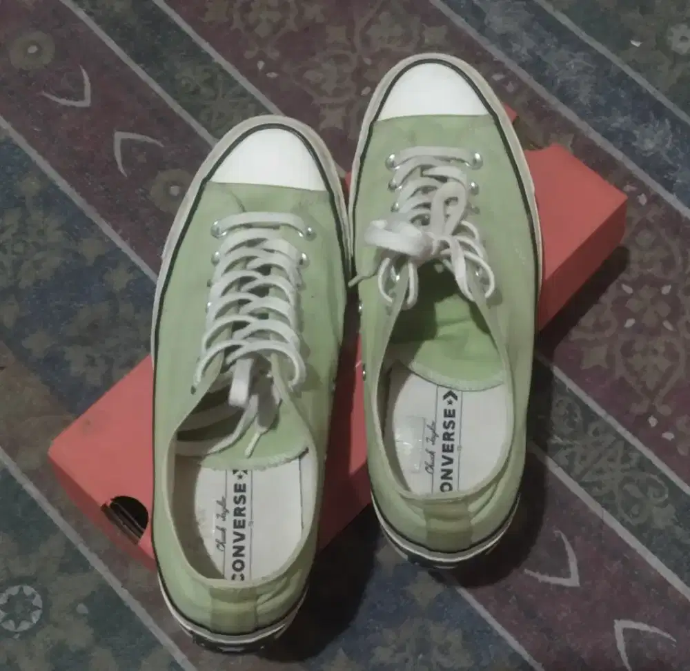 sepatu converse
