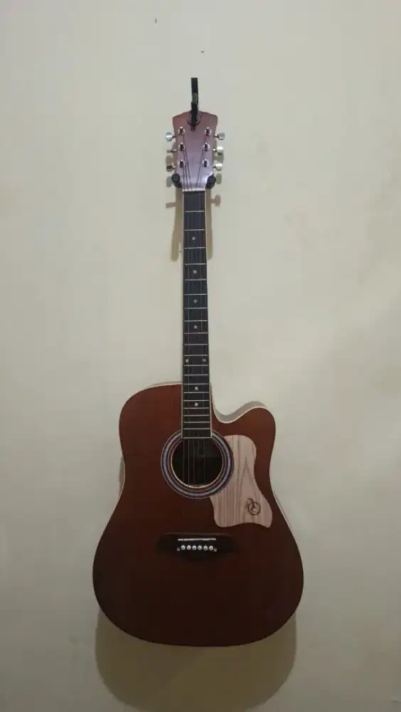GITAR MANDALIKA ACCOUSTIC ELECTRIC