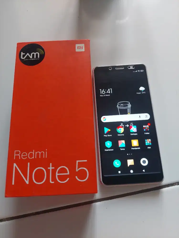 xiaomi redmi note 5 4/64GB Fullset minus di foto terakhir